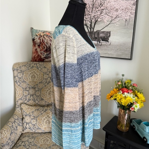 Ella Moss Cream and Blue Oversized Blouse - Picture 6 of 6